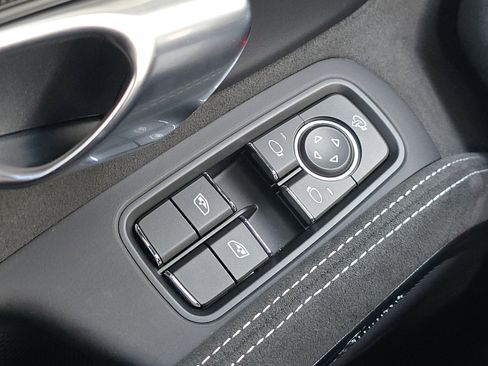 Certified 2025 Porsche 718 Cayman GT4 image 26