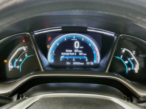 Used 2019 Honda Civic Touring image 12