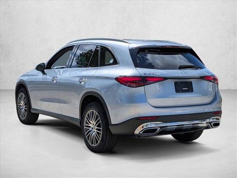 Certified 2026 Mercedes-Benz GLC 300 image 9
