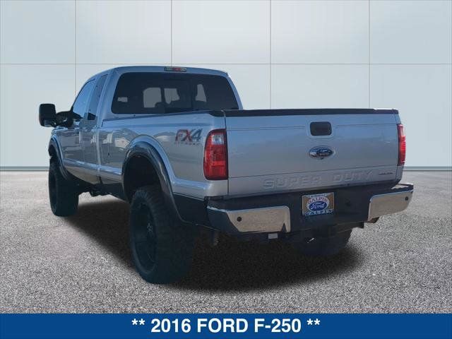 Used 2016 Ford F250 Lariat w/ Lariat Interior Package AWD/4WD image 3