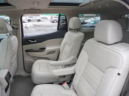 Used 2020 GMC Acadia Denali w/ Denali Ultimate Package image 48