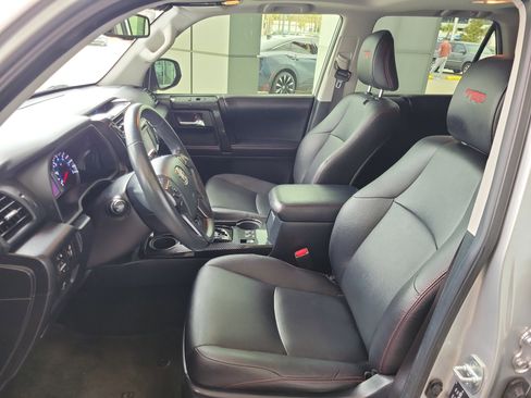 Used 2018 Toyota 4Runner TRD Off-Road Premium image 13