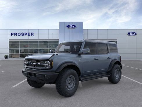 New 2025 Ford Bronco Outer Banks w/ Sasquatch Package image 1