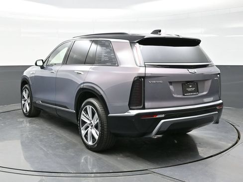 Used 2026 Cadillac Vistiq Luxury AWD/4WD image 5