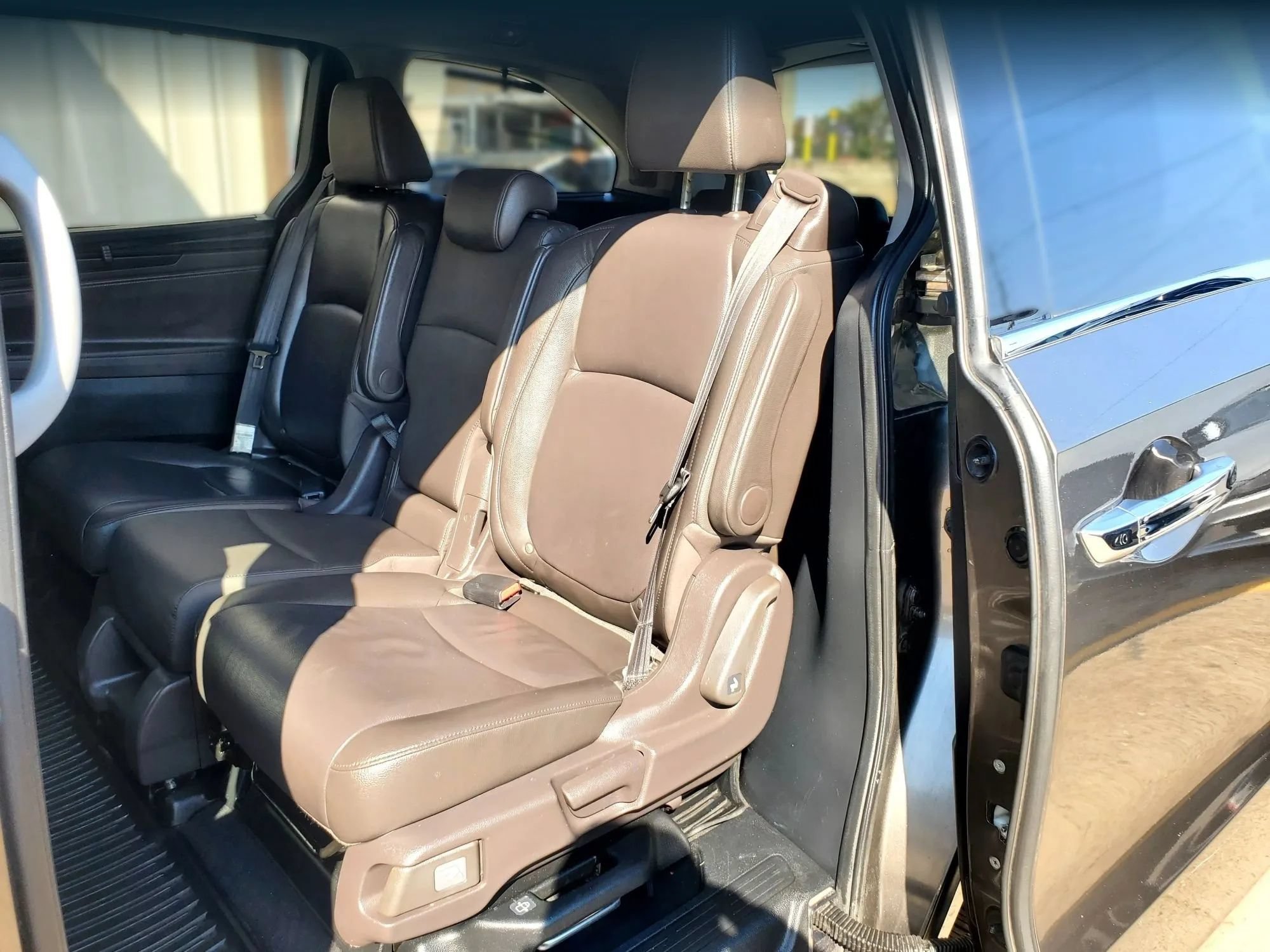 Used 2018 Honda Odyssey Elite image 24