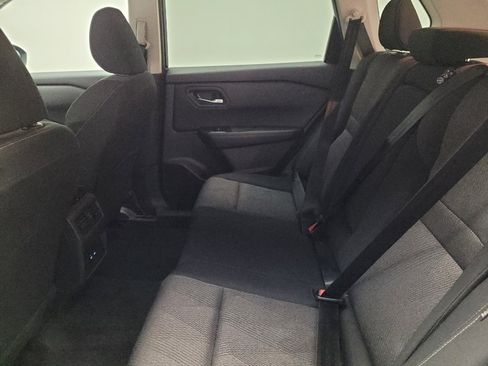 Used 2025 Nissan Rogue SV AWD/4WD image 18