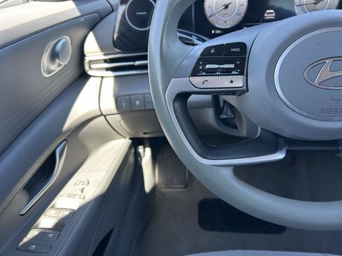 Used 2024 Hyundai Elantra SEL image 14