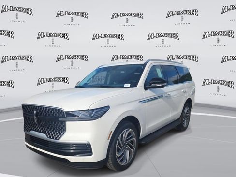New 2026 Lincoln Navigator Premiere AWD/4WD image 1