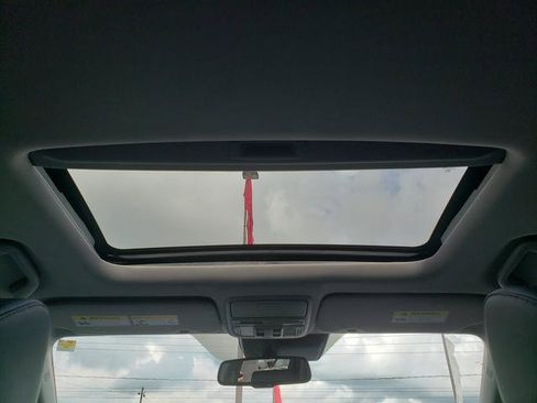 Used 2019 Honda CR-V Touring image 16