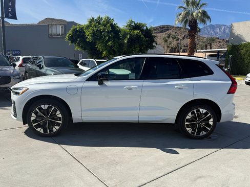 New 2026 Volvo XC60 T8 Plus w/ Protection Package Premier image 4