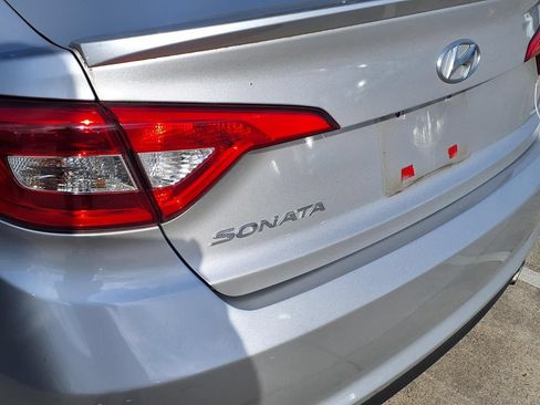 Used 2015 Hyundai Sonata SE FWD image 9