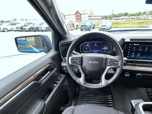 Certified 2023 Chevrolet Silverado 1500 RST AWD/4WD image 13
