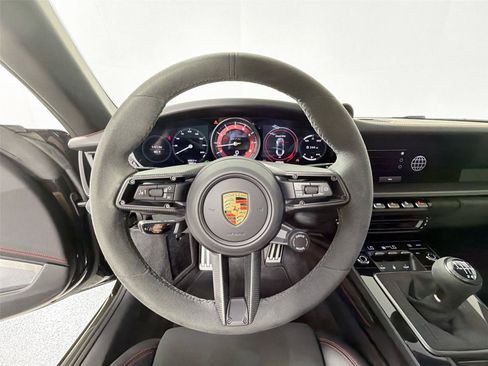 Certified 2024 Porsche 911 Targa 4 GTS AWD/4WD image 20