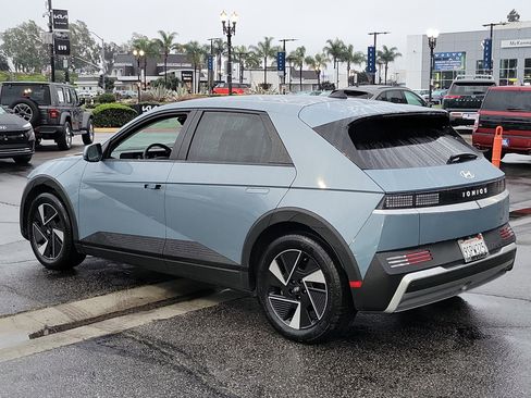 Certified 2025 Hyundai Ioniq 5 SE image 29