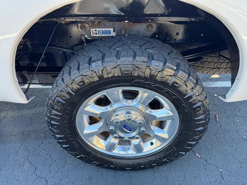 Used 2013 Ford F250 Lariat w/ Lariat Ultimate Pkg image 11