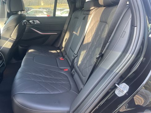 Used 2025 BMW X5 xDrive40i w/ Climate Comfort Package image 14