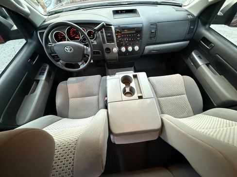 Used 2010 Toyota Tundra 2WD Double Cab image 3