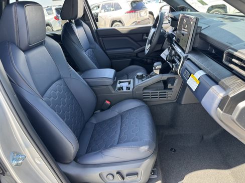 New 2026 Toyota 4Runner 4WD image 8