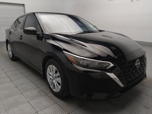 Used 2025 Nissan Sentra S FWD image 13