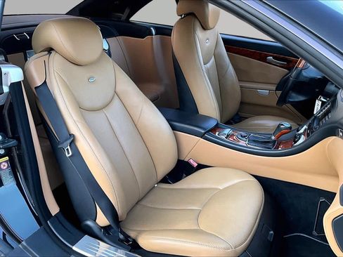 Used 2007 Mercedes-Benz SL 550 image 7
