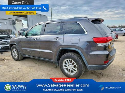 Used 2018 Jeep Grand Cherokee Laredo image 3
