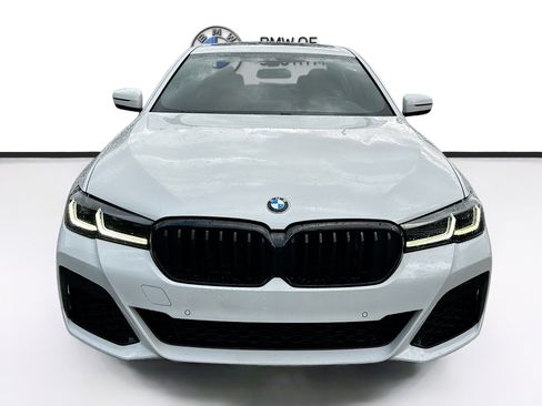 Used 2023 BMW 540i w/ M Sport Package image 2