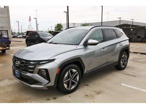 Certified 2025 Hyundai Tucson SEL FWD image 4