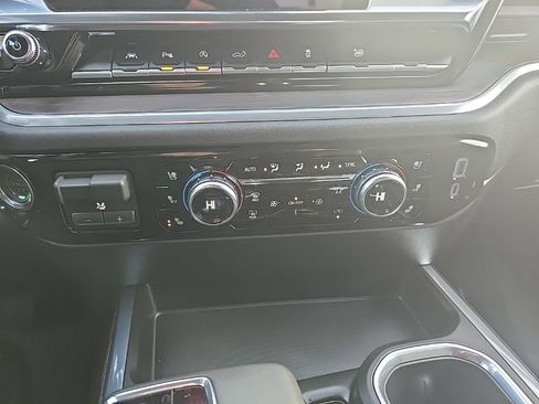 New 2026 GMC Sierra 1500 SLT w/ SLT Premium Plus Package image 25