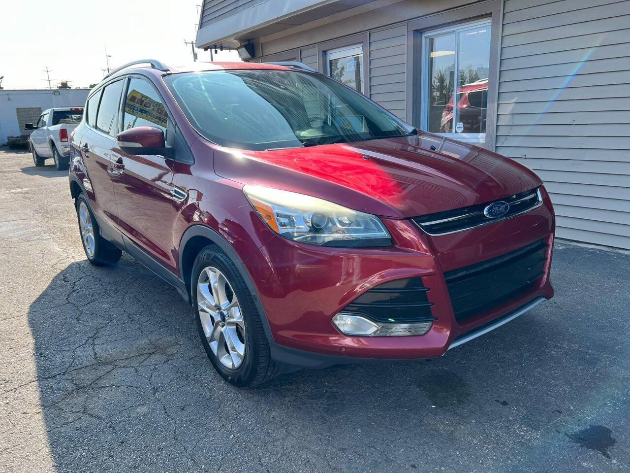 Used 2014 Ford Escape Titanium w/ Equipment Group 401A FWD image 1