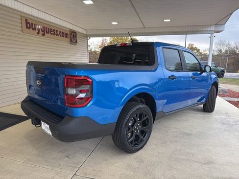 New 2025 Ford Maverick XLT w/ Black Appearance Package image 12