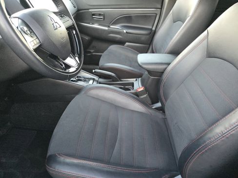 Used 2024 Mitsubishi Outlander Sport SE image 8