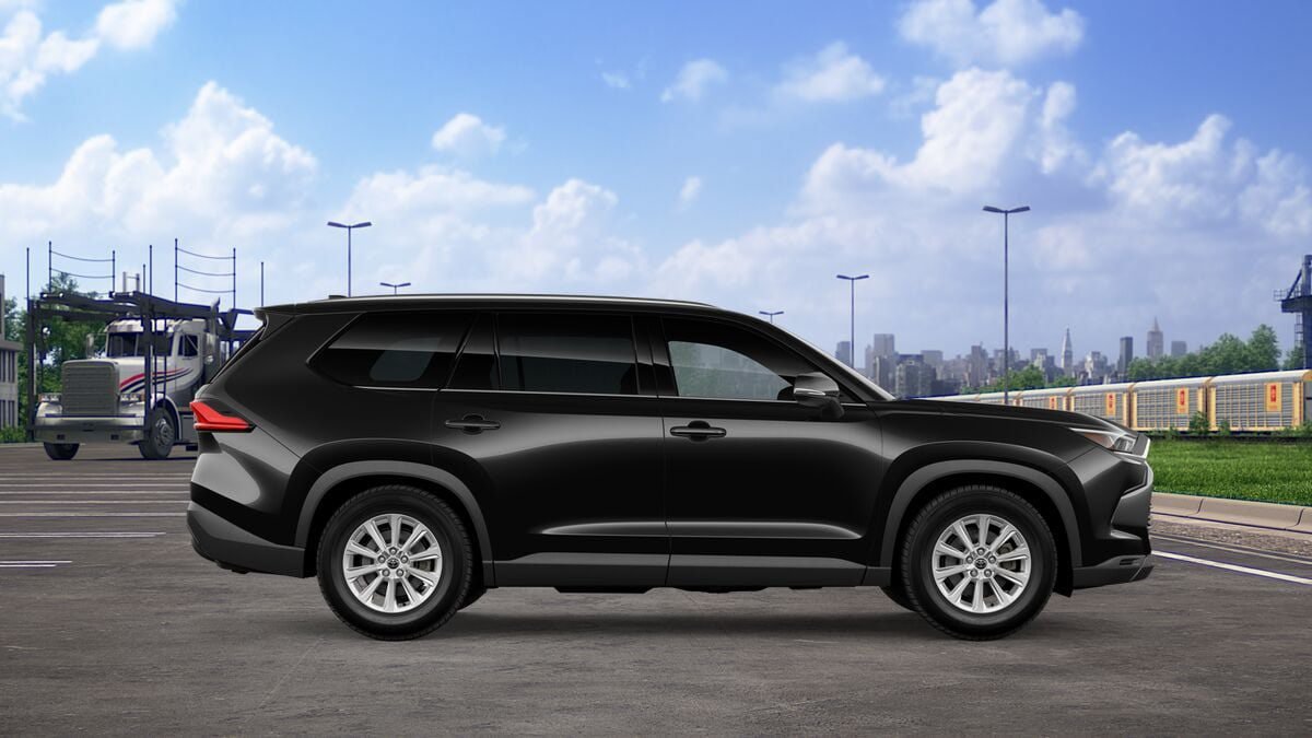 New 2026 Toyota Grand Highlander XLE FWD image 12