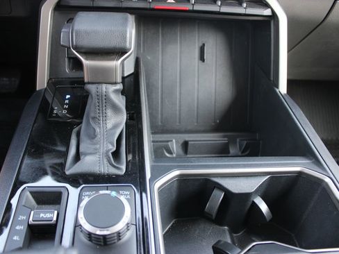 Used 2023 Toyota Tundra SR5 w/ SR5 Convenience Package AWD/4WD image 41