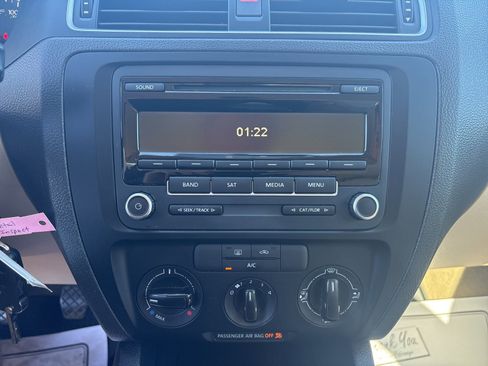 Used 2014 Volkswagen Jetta SE image 20