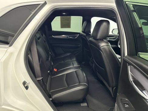 Used 2021 Cadillac XT5 Luxury FWD image 16