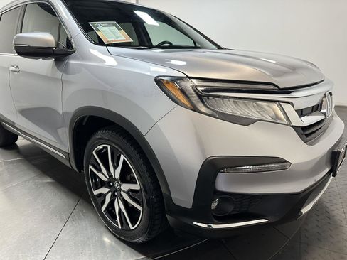 Used 2020 Honda Pilot Touring image 3