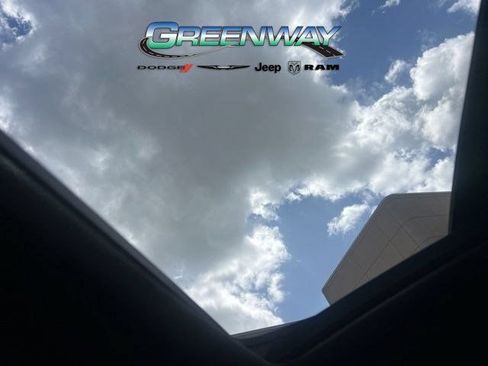Used 2022 Genesis G70 3.3T RWD image 18