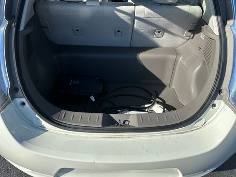 Used 2012 Nissan Leaf SV image 22