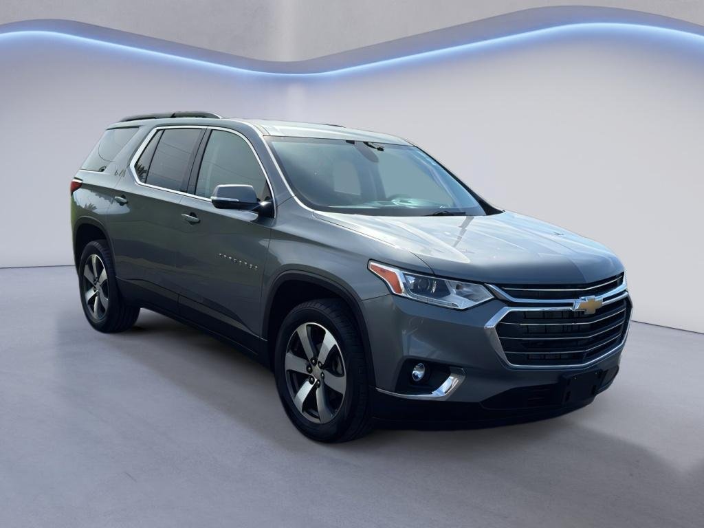 Used 2020 Chevrolet Traverse LT w/ LT Premium Package FWD image 8