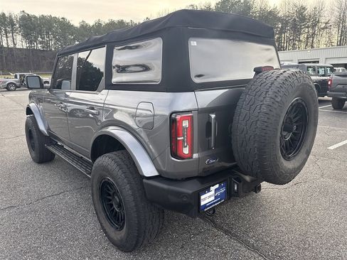 Used 2021 Ford Bronco Outer Banks image 5
