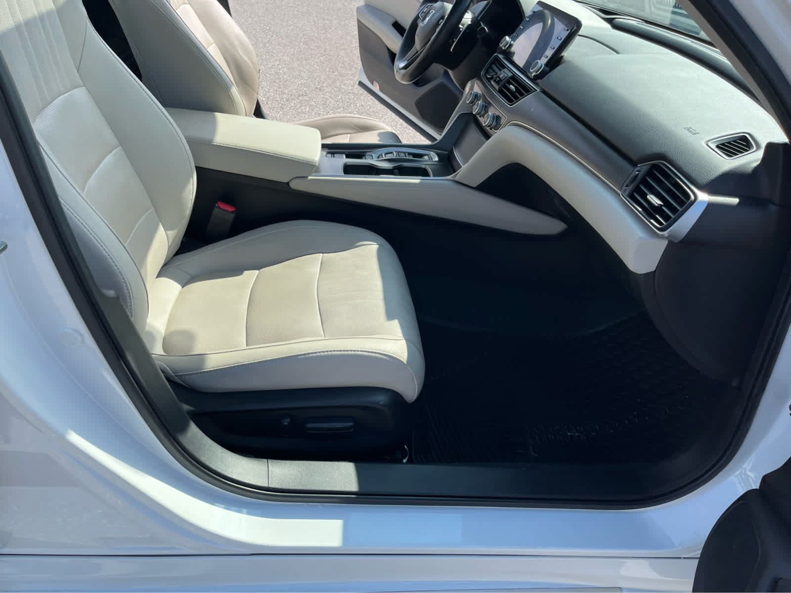 Used 2020 Honda Accord Touring image 34