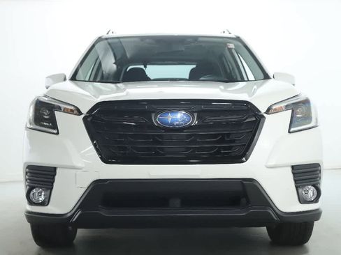 Used 2023 Subaru Forester Premium AWD/4WD image 5