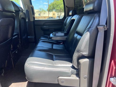 Used 2013 Chevrolet Silverado 2500 LT w/ Texas Edition image 10