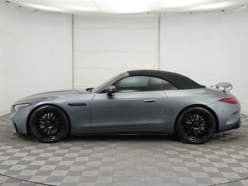 Used 2022 Mercedes-Benz SL 55 AMG 4MATIC image 16