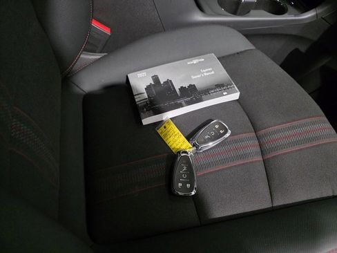 Used 2022 Chevrolet Equinox RS image 9