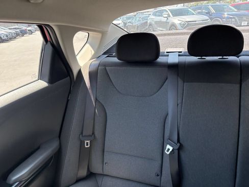 Used 2025 Kia K4 FWD image 40