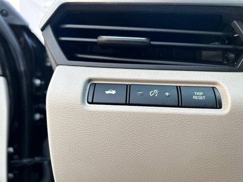 Certified 2025 Nissan Altima 2.5 SV FWD image 16
