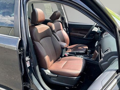 Used 2018 Subaru Forester 2.5i Touring w/ Popular Package #2 AWD/4WD image 28