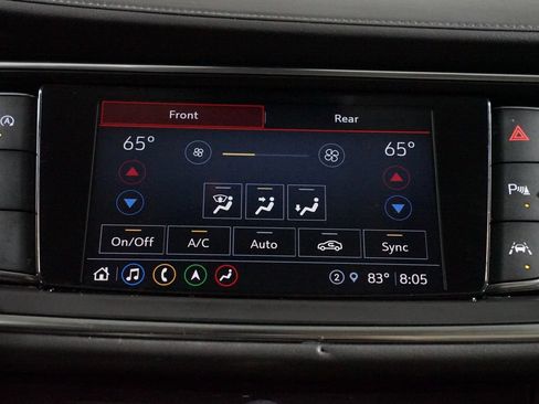 Used 2022 Buick Enclave Premium w/ Experience Buick Package FWD image 21