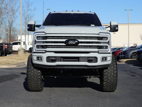 Used 2026 Ford F250 Platinum w/ Platinum Plus Package image 36